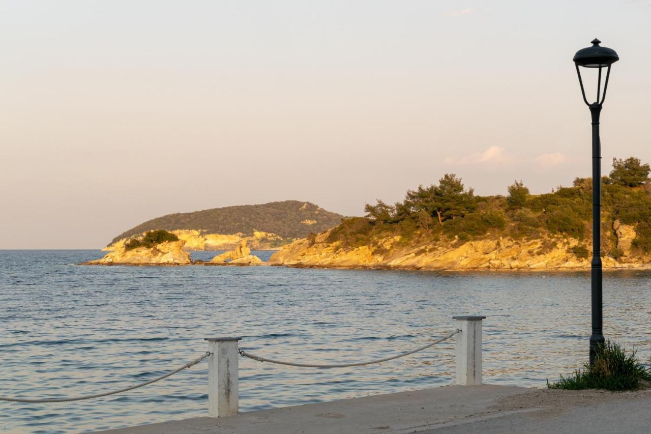 Вилла Just On The Sea 1 Nea Iraklitsa Экстерьер фото